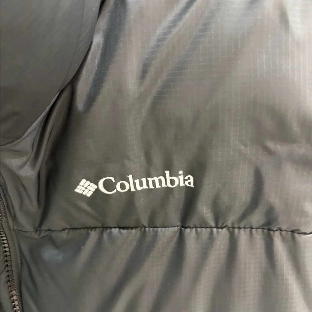 Columbia Charcoal Insulated Vest - Picture 4 of 5